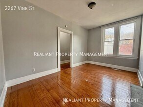 2267 Vine St in Cincinnati, OH - Building Photo - Building Photo