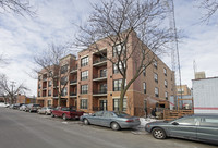 614 W Doty St in Madison, WI - Foto de edificio - Building Photo