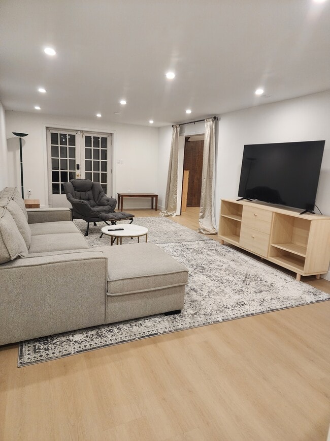 18009 Ednor View Ter, Unit Nature Oasis