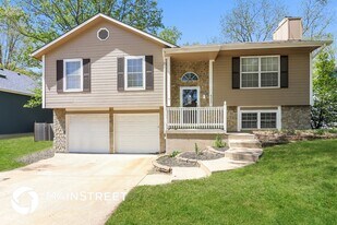 522 Valle Dr in Belton, MO - Building Photo