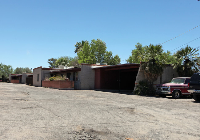 3554-3556 E Flower St in Tucson, AZ - Building Photo - Building Photo