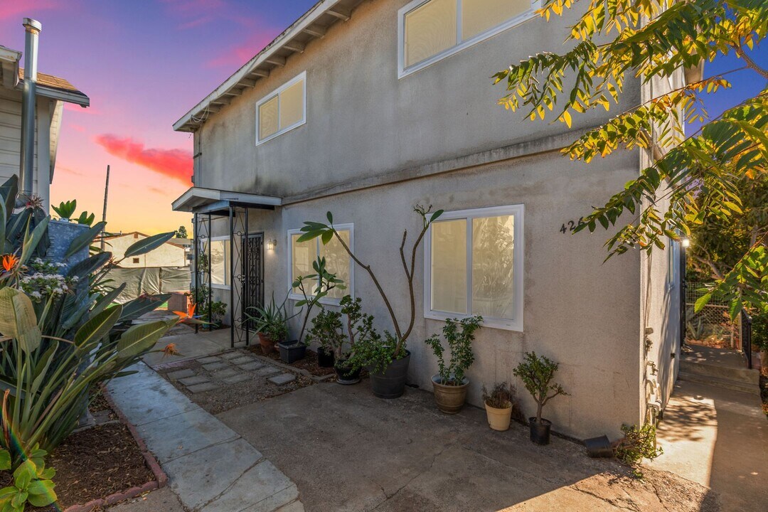 4263 Gamma St in San Diego, CA - Foto de edificio