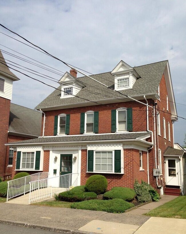 211 E Broad St Rentals in Souderton, PA