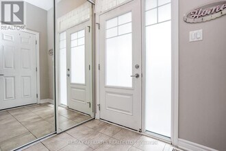 196 Bandelier Way in Ottawa, ON - Building Photo - Building Photo