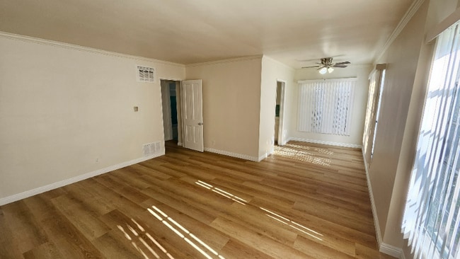 4221 Los Feliz Blvd in Los Angeles, CA - Foto de edificio - Building Photo