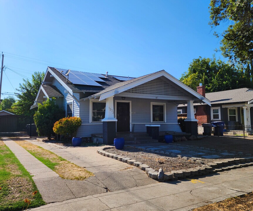1373 N Echo Ave in Fresno, CA - Building Photo