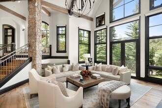 27 Nighthawk Dr in Aspen, CO - Building Photo - Building Photo