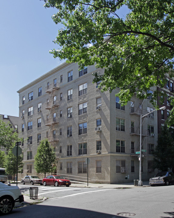 310 W 153rd St in New York, NY - Foto de edificio