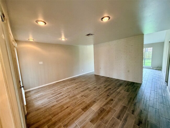 7876 Bender Rd in Humble, TX - Building Photo - Building Photo