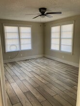 702 White Ave in West Columbia, SC - Building Photo - Building Photo