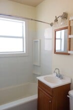 908 W Avenue H in Alpine, TX - Building Photo - Building Photo