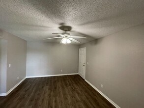 1017 S Hiawassee Rd in Orlando, FL - Building Photo - Building Photo