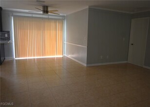 2324 Country Club Blvd in Cape Coral, FL - Building Photo - Building Photo