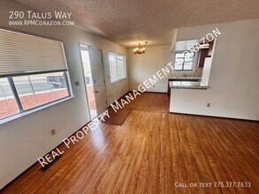 290 Talus Way in Reno, NV - Building Photo - Building Photo