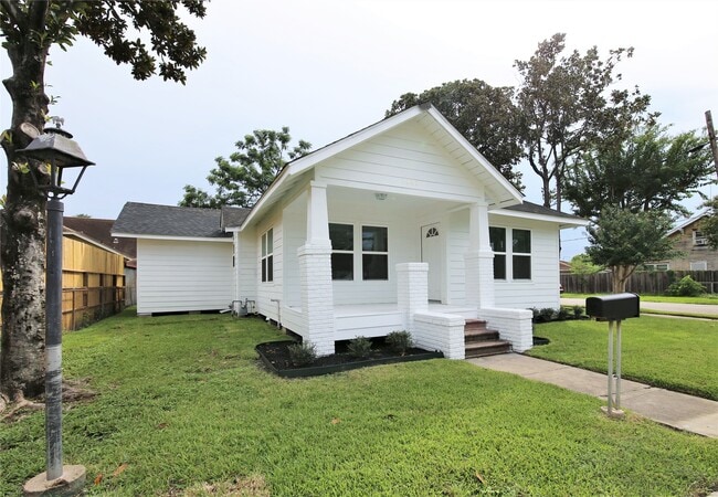 property at 5402 Texas St