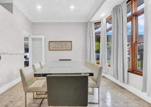 19905 SW 135th Ave in Miami, FL - Building Photo - Building Photo