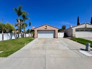 32418 Enriqueta Cir in Temecula, CA - Building Photo - Building Photo