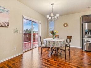 1818 144th Ln SW in Lynnwood, WA - Foto de edificio - Building Photo