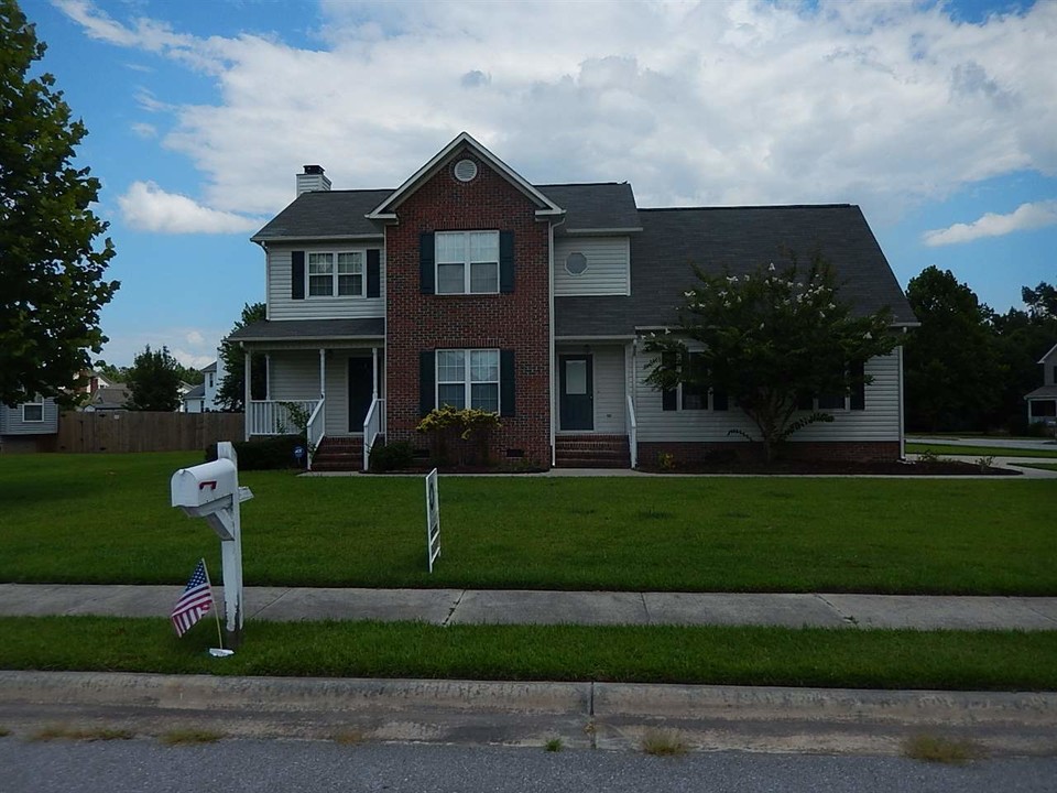 119 Sidney Ln in Jacksonville, NC - Building Photo