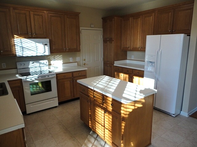 509 Crystal Hill Ct in McLeansville, NC - Building Photo - Building Photo