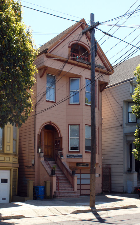 2325 Bryant Ter in San Francisco, CA - Building Photo