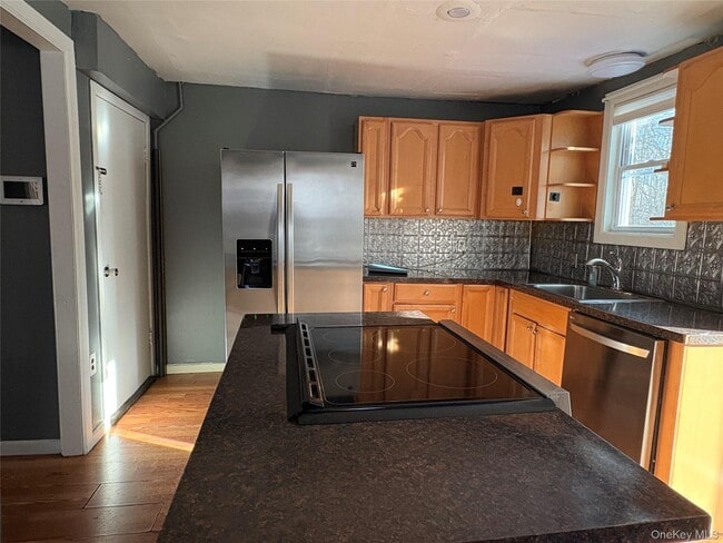 property at 10 Glenwood Ave