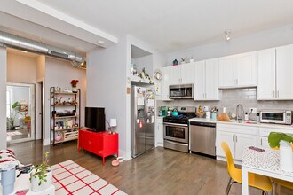 1715 S Carpenter St, Unit #1 in Chicago, IL - Building Photo - Building Photo