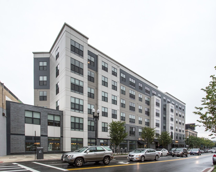 1400 Hancock St in Quincy, MA - Building Photo