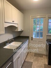 2103 Queens Rd W in Charlotte, NC - Building Photo - Building Photo