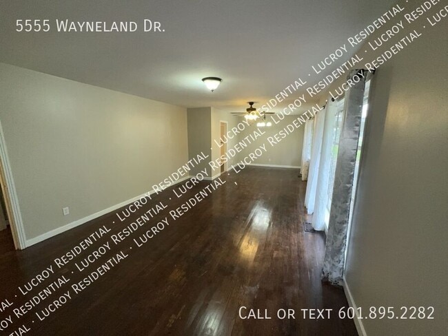 5555 Wayneland Dr in Jackson, MS - Building Photo - Building Photo