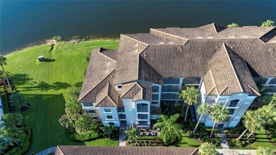 16804 Vardon Ter, Unit 201 in Bradenton, FL - Building Photo - Building Photo