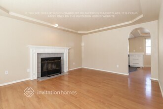 27610 26th Ave S in Federal Way, WA - Foto de edificio - Building Photo