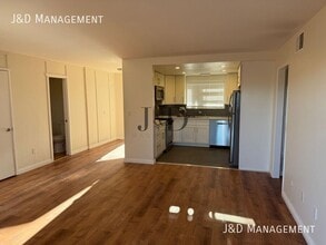 526 S Tulip St in Escondido, CA - Building Photo - Building Photo