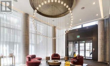 60 Shuter St in Toronto, ON - Building Photo - Building Photo