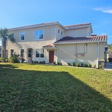 8259 Enclave Way in Sarasota, FL - Building Photo - Building Photo