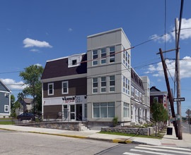 One Neighborhood Builders Apartments in Providence, RI - Foto de edificio - Building Photo