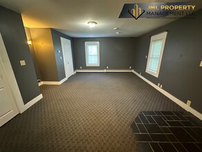 178 Old Westport Rd in Dartmouth, MA - Building Photo - Building Photo