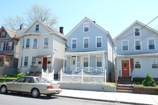 188 State St in Perth Amboy, NJ - Foto de edificio - Building Photo