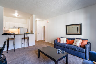 Lakewood Apartments At Lake Merced in San Francisco, CA - Building Photo - Interior Photo