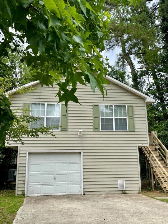 2114 Wisteria Dr in Wilmington, NC - Building Photo
