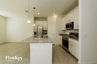 315 Corbel Ln in Eagle Lake, FL - Building Photo - Building Photo
