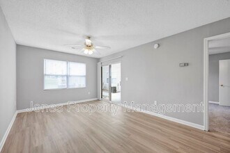 303 Country Club Dr NE in Concord, NC - Building Photo - Building Photo