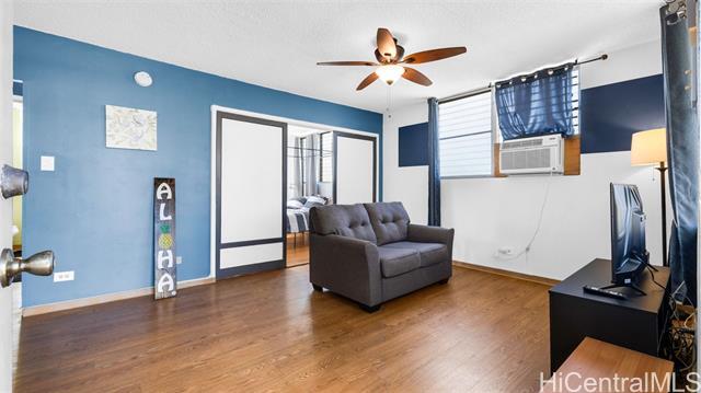 property at 1525 Pensacola St