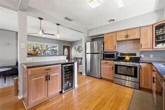 4126 25th Ave N in St. Petersburg, FL - Building Photo - Building Photo