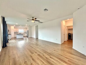 10412 Premier Park St in Austin, TX - Building Photo - Building Photo