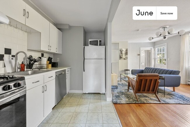 20 Bacon St in Oxford, MA - Building Photo - Building Photo