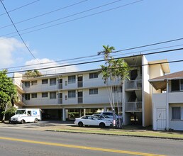 2740 Date St in Honolulu, HI - Building Photo - Building Photo