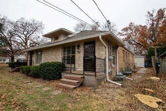 4931 Woodland Ave in Des Moines, IA - Foto de edificio - Building Photo