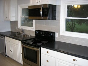 3283 Plano Rd in Bowling Green, KY - Building Photo - Building Photo