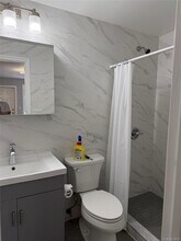 73-08 Utopia Pkwy in Queens, NY - Building Photo - Building Photo